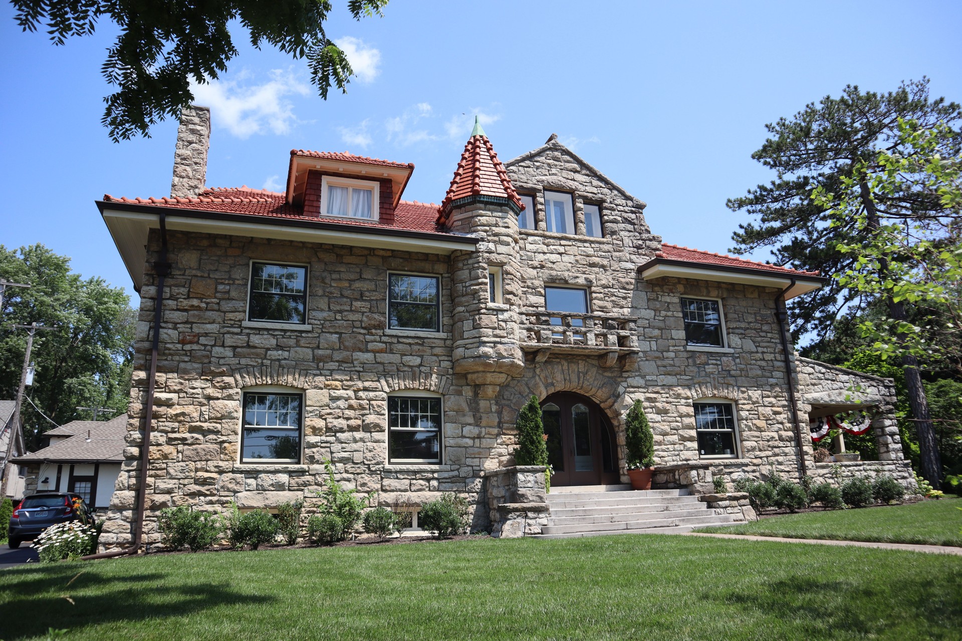 View of a historic home with unique architecture in Southmoreland Park, Kansas City, Missouri, USA